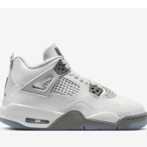 Jordan Kids Sneakers White and Gray boys size 1.5 GREAT CONDITION